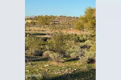 417Xx N 252nd Avenue #-, Morristown, AZ 85342 - Photo 11