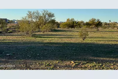 417Xx N 252nd Avenue #-, Morristown, AZ 85342 - Photo 1