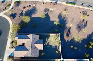 18062 W Tanglewood Dr, Goodyear, AZ 85338 - Photo 5