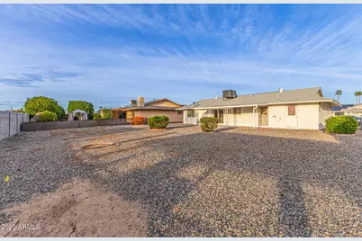 10844 W Sarabande Circle, Sun City, AZ 85351 - Photo 27