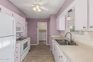 10844 W Sarabande Cir, Sun City, AZ 85351 - Photo 13