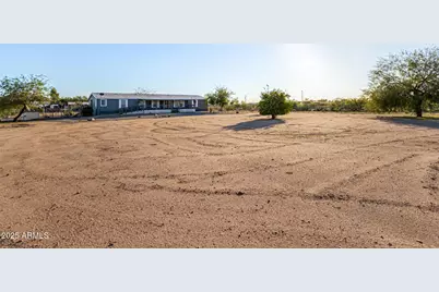 21137 W Dove Valley Road, Wittmann, AZ 85361 - Photo 3