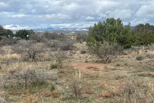 4675 N Drifting Sands Rd, Rimrock, AZ 86335 - Photo 1