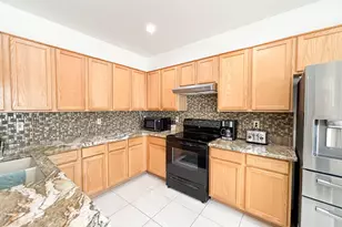 8647 W Brown St, Peoria, AZ 85345 - Photo 19