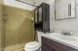 3029 W Shaw Butte Dr, Phoenix, AZ 85029 - Photo 15