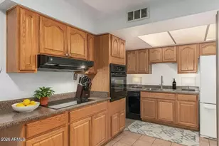 3029 W Shaw Butte Dr, Phoenix, AZ 85029 - Photo 13