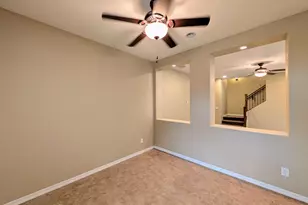 923 S Osborn Ln, Gilbert, AZ 85296 - Photo 9