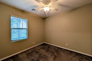 923 S Osborn Ln, Gilbert, AZ 85296 - Photo 41