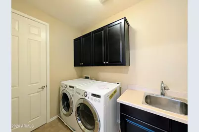 923 S Osborn Lane, Gilbert, AZ 85296 - Photo 37