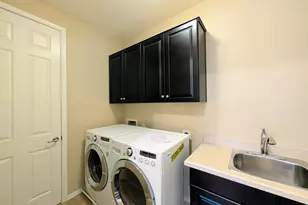 923 S Osborn Ln, Gilbert, AZ 85296 - Photo 37