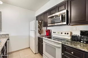 7625 E Camelback Rd, Scottsdale, AZ 85251 - Photo 3