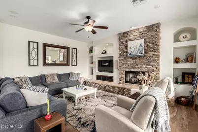 1711 W Prescott Drive, Chandler, AZ 85248 - Photo 9