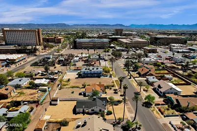 329 N 17th Drive, Phoenix, AZ 85007 - Photo 11