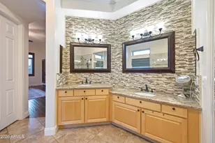 4909 E Hamblin Dr, Phoenix, AZ 85054 - Photo 17