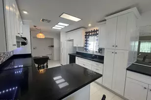 10960 N 67th Ave, Glendale, AZ 85304 - Photo 3