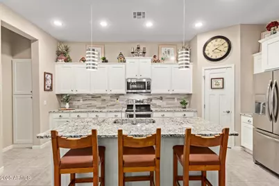 10613 E Neville Avenue, Mesa, AZ 85209 - Photo 11