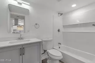 3441 N 31st St, Phoenix, AZ 85016 - Photo 17