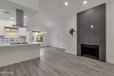 3441 N 31st Street #Unit 109, Phoenix, AZ 85016 - Photo 1