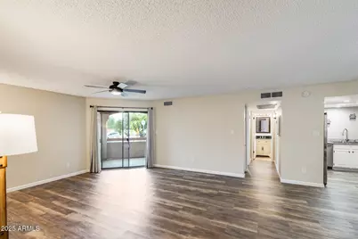 9151 W Greenway Road #111, Peoria, AZ 85381 - Photo 15