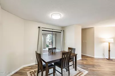 9151 W Greenway Road #111, Peoria, AZ 85381 - Photo 17