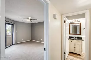 9151 W Greenway Rd, Peoria, AZ 85381 - Photo 27