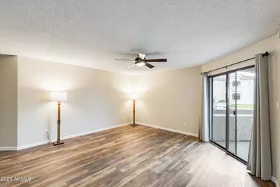 9151 W Greenway Road #111, Peoria, AZ 85381 - Photo 13