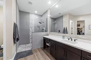 3921 E Chestnut Ln, Gilbert, AZ 85298 - Photo 9