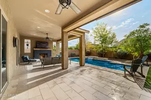 3921 E Chestnut Ln, Gilbert, AZ 85298 - Photo 13