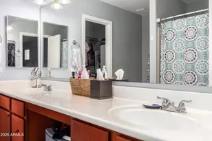 907 S Henry Ln, Gilbert, AZ 85296 - Photo 15