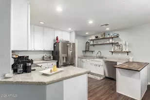 907 S Henry Ln, Gilbert, AZ 85296 - Photo 3