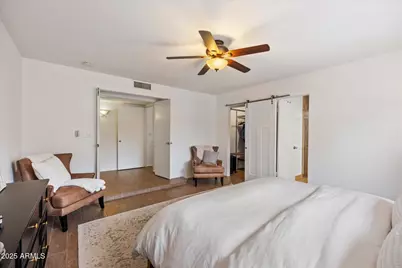 5330 E Winchcomb Drive, Scottsdale, AZ 85254 - Photo 11