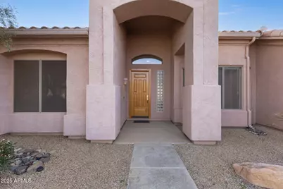 13611 W La Reata Avenue, Goodyear, AZ 85395 - Photo 3