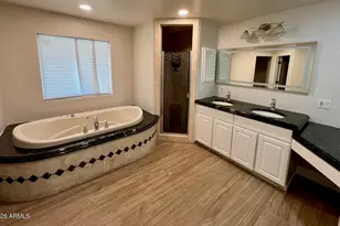 219 W Harmont Dr, Phoenix, AZ 85021 - Photo 5