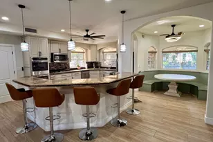 219 W Harmont Dr, Phoenix, AZ 85021 - Photo 11