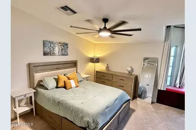 219 W Harmont Drive, Phoenix, AZ 85021 - Photo 13