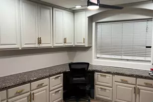 219 W Harmont Dr, Phoenix, AZ 85021 - Photo 7