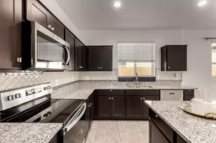 5267 E Diatomite Dr, San Tan Valley, AZ 85143 - Photo 11