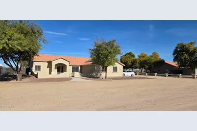 29806 W Canyon Lane, Palo Verde, AZ 85343 - Photo 9