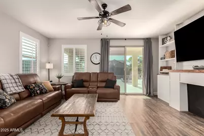 18409 W Robin Lane, Surprise, AZ 85387 - Photo 7