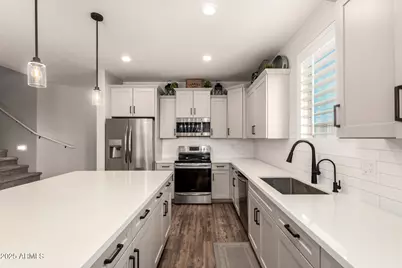 18409 W Robin Lane, Surprise, AZ 85387 - Photo 13