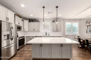 18409 W Robin Ln, Surprise, AZ 85387 - Photo 11