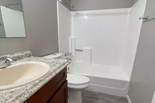 6527 N 67th Ave, Glendale, AZ 85301 - Photo 15