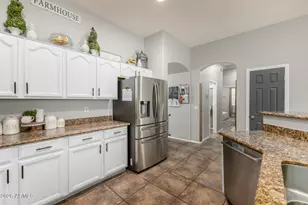 8796 W Frier Dr, Glendale, AZ 85305 - Photo 13