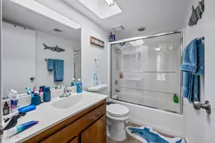 4136 W Hearn Rd, Phoenix, AZ 85053 - Photo 47