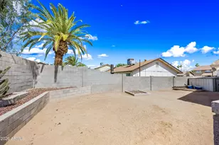 4136 W Hearn Rd, Phoenix, AZ 85053 - Photo 25
