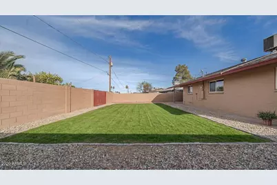 152 E Hampton Avenue, Mesa, AZ 85210 - Photo 17