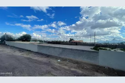 400 E Main Street #23, Avondale, AZ 85323 - Photo 9