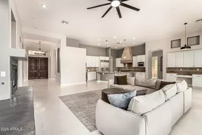 8606 S 30th Street, Phoenix, AZ 85042 - Photo 7