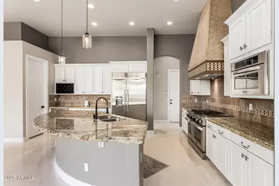 8606 S 30th Street, Phoenix, AZ 85042 - Photo 9