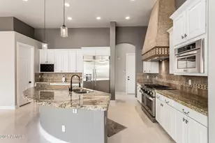 8606 S 30th St, Phoenix, AZ 85042 - Photo 9